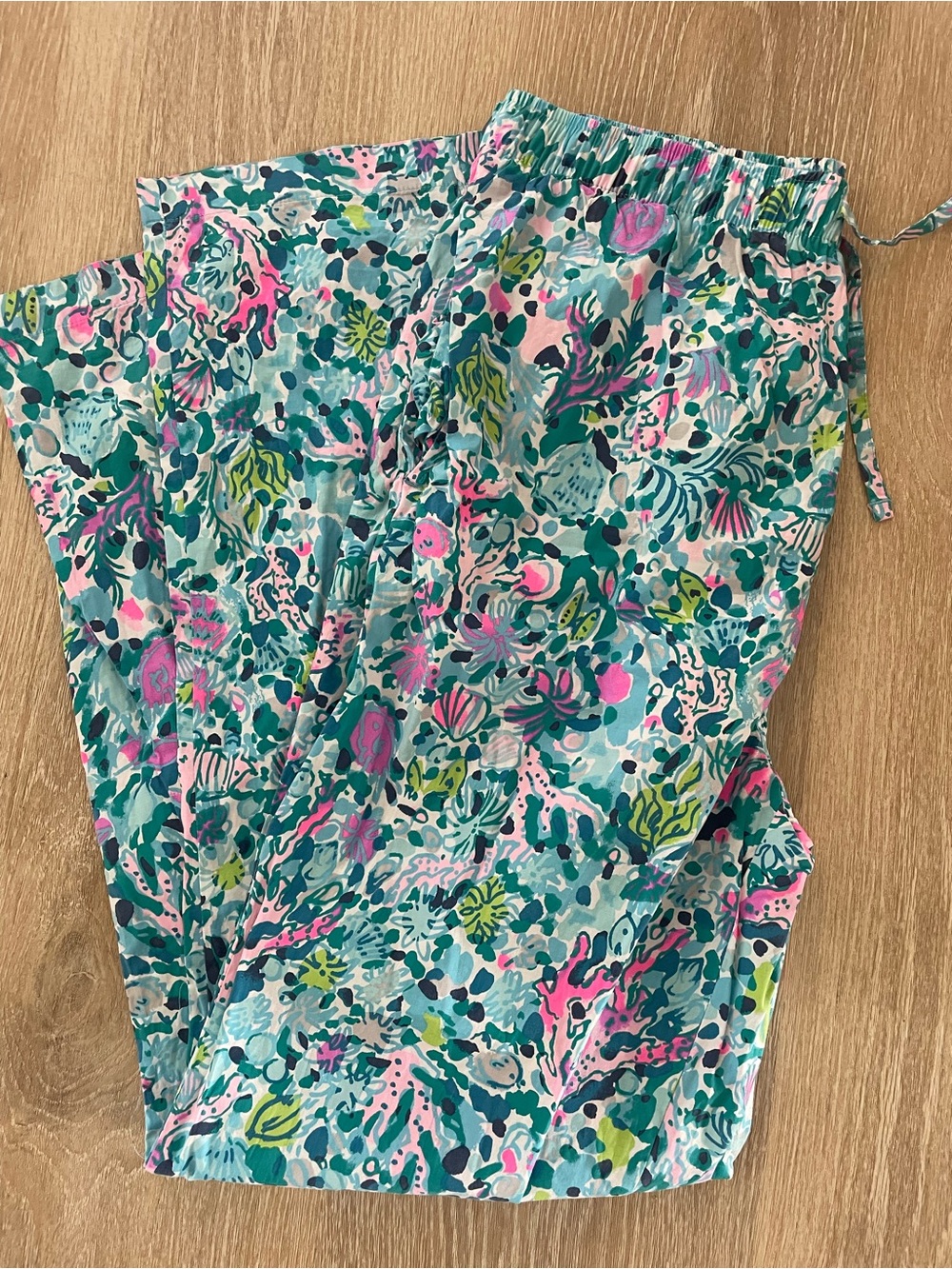 Men’s Drawstring Shorts in Teal Floral Print